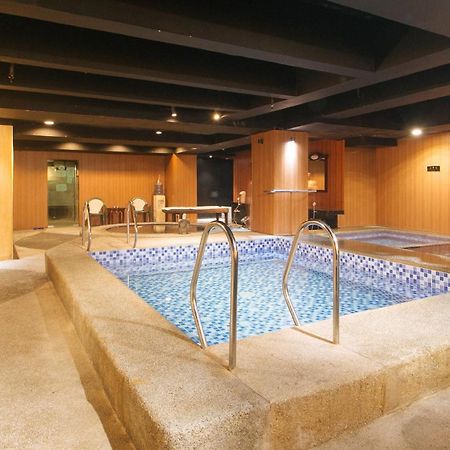 Reddoorz Premium At Jjimjbang Hotel Spa Manila Exteriör bild
