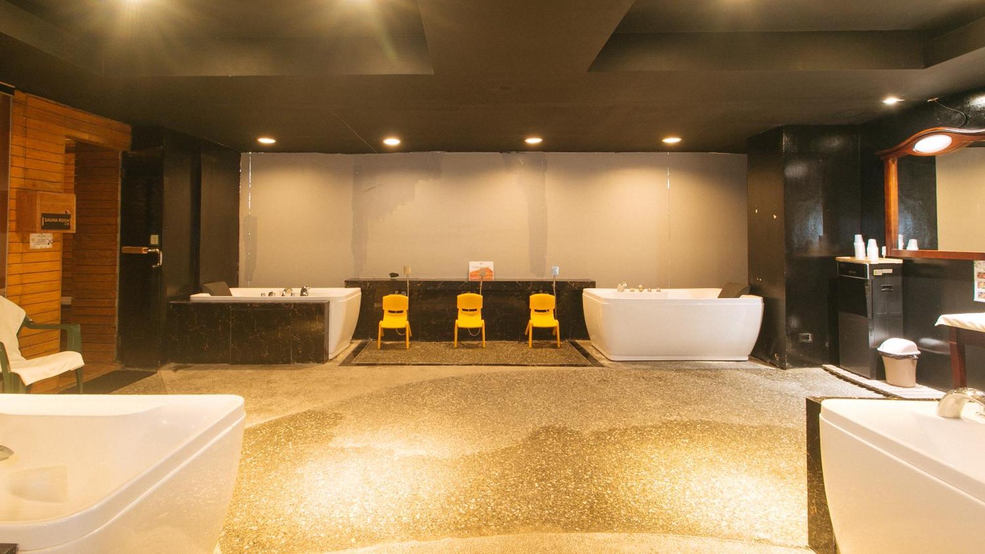 Reddoorz Premium At Jjimjbang Hotel Spa Manila Exteriör bild