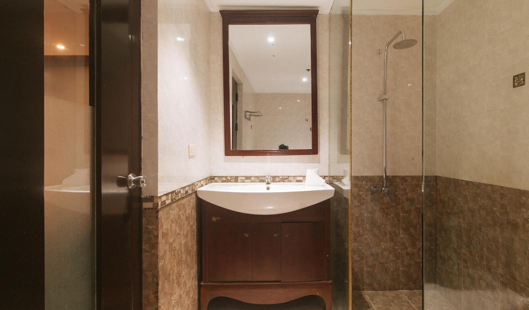 Reddoorz Premium At Jjimjbang Hotel Spa Manila Rum bild