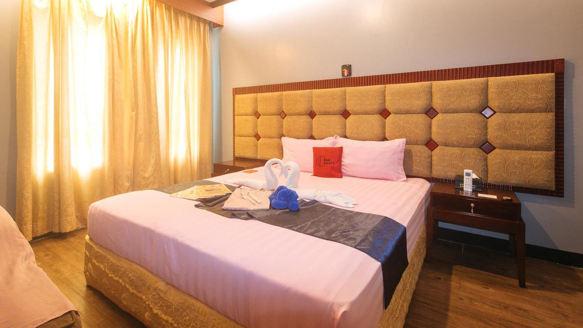 Reddoorz Premium At Jjimjbang Hotel Spa Manila Exteriör bild