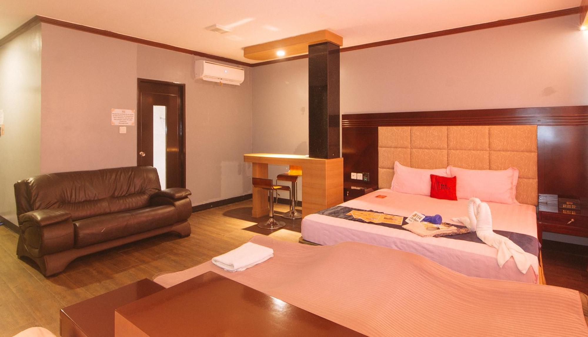 Reddoorz Premium At Jjimjbang Hotel Spa Manila Exteriör bild