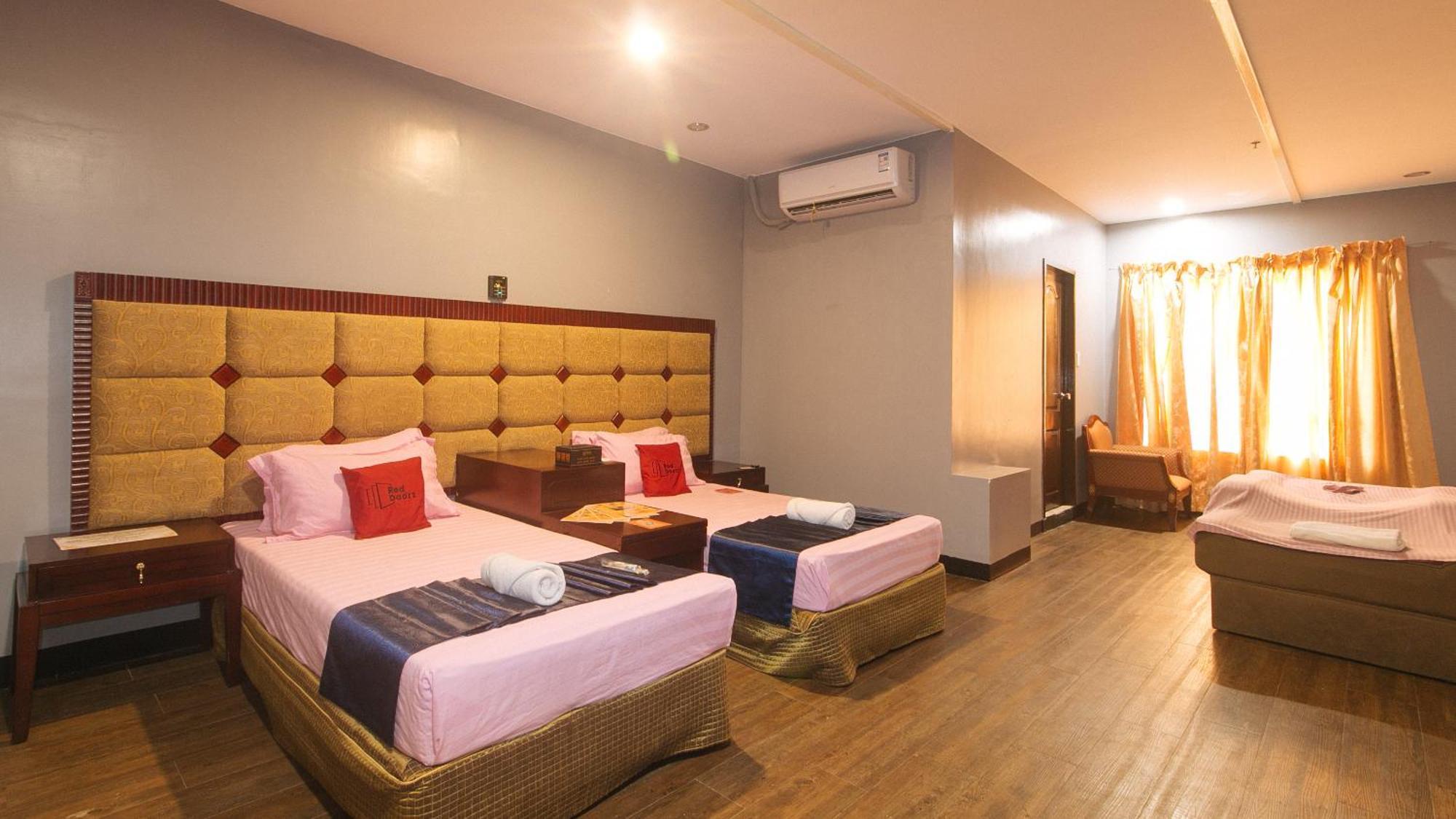 Reddoorz Premium At Jjimjbang Hotel Spa Manila Exteriör bild